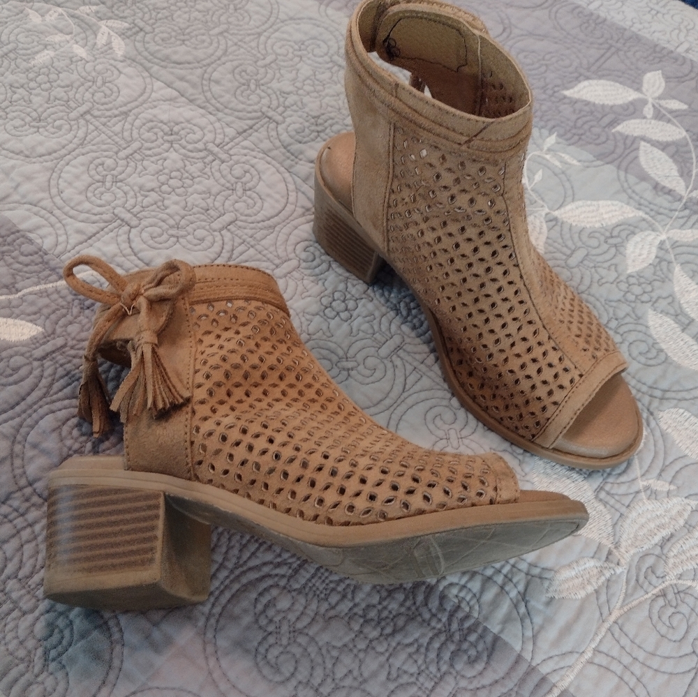 Girls Justice shoes